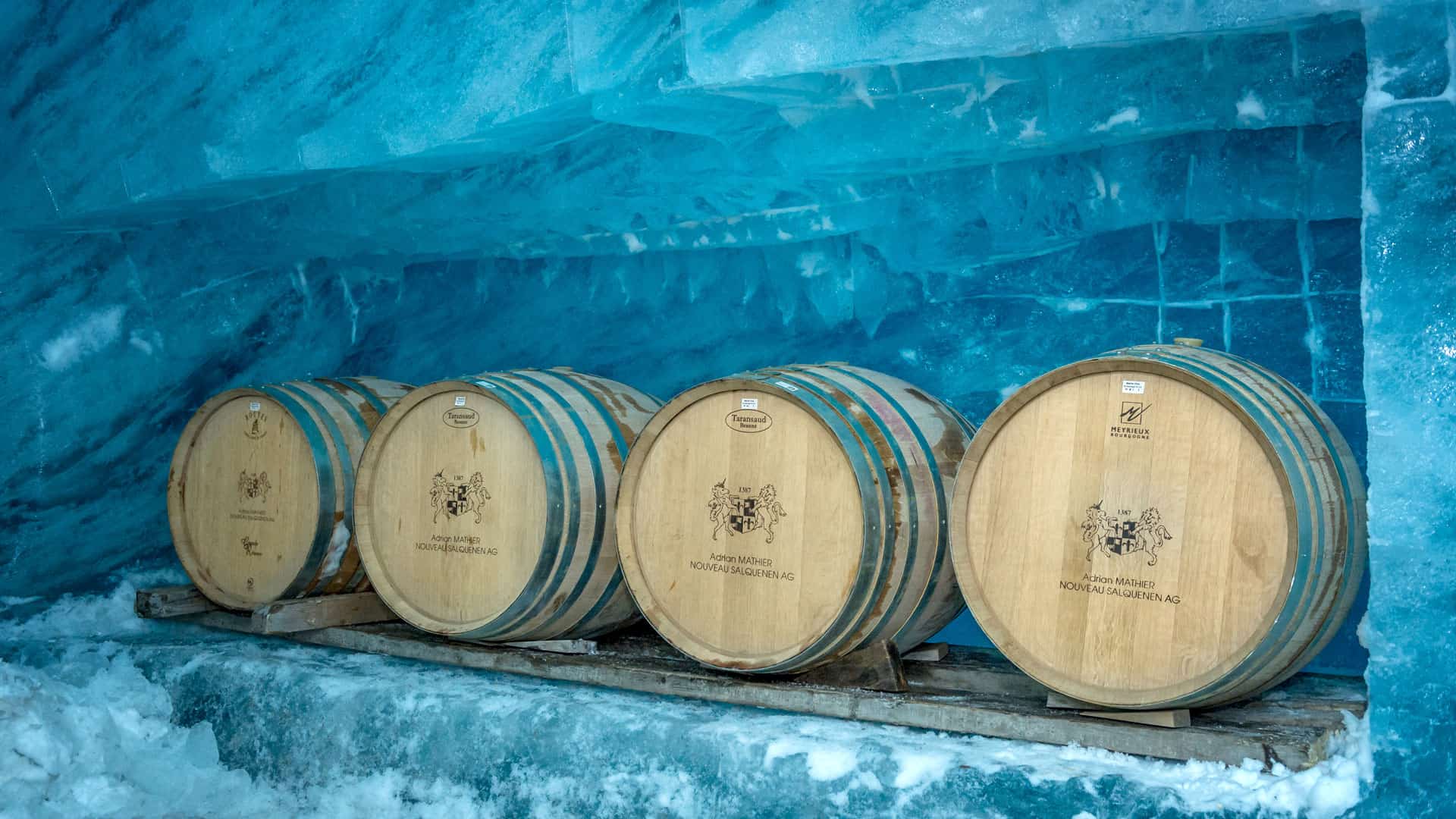 The best dessert wine: sweet treats for the perfect finish 8 dessertwein rhonegletscher mathier barriquefaesser