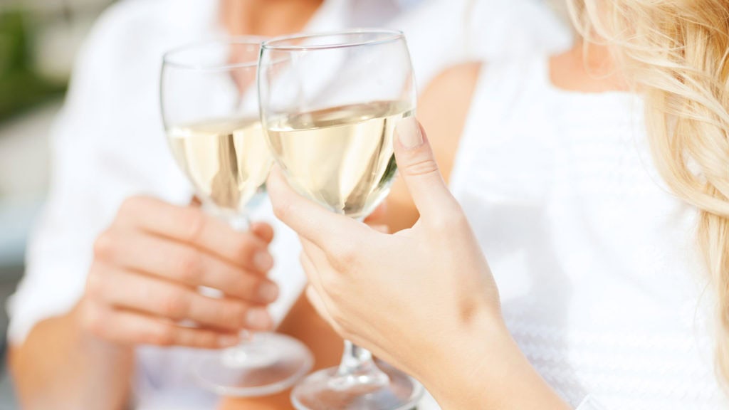 Pinot gris / Grigio im Glas mit heller Färbung – feiner Weisswein