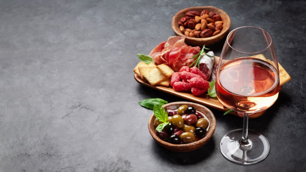 Aperitif 39 wein aperitif header beitragsbild