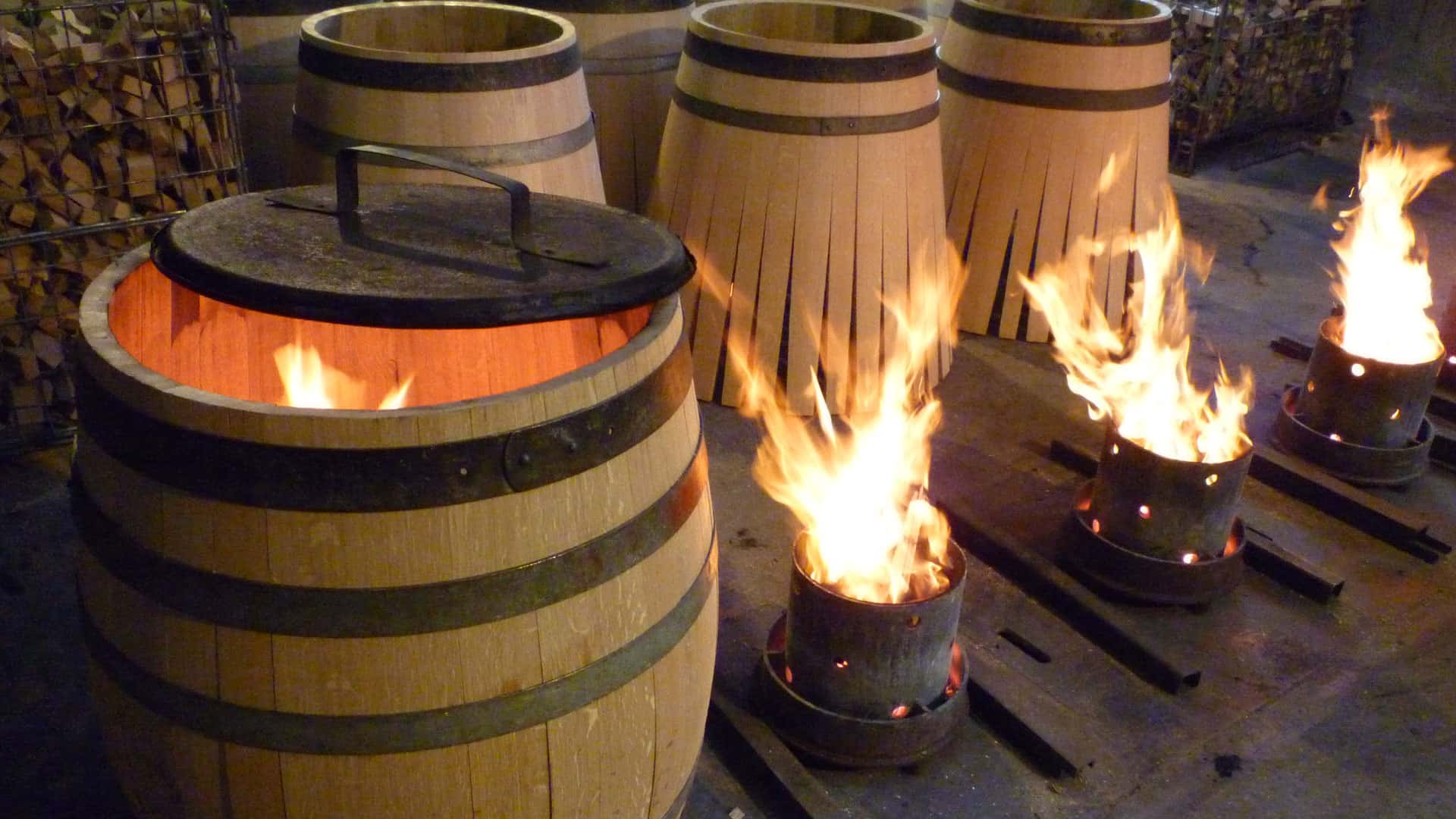 barrique wein holzfass flaemmen