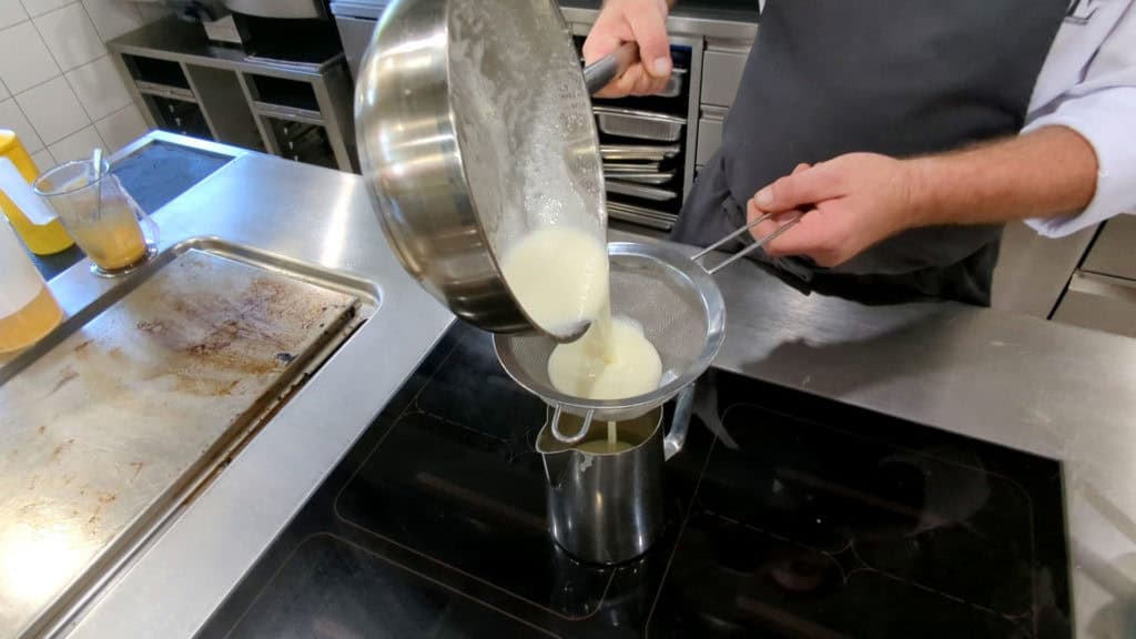 Fernando's rosemary panna cotta 6 tenne gluringen panna cotta abgiessen